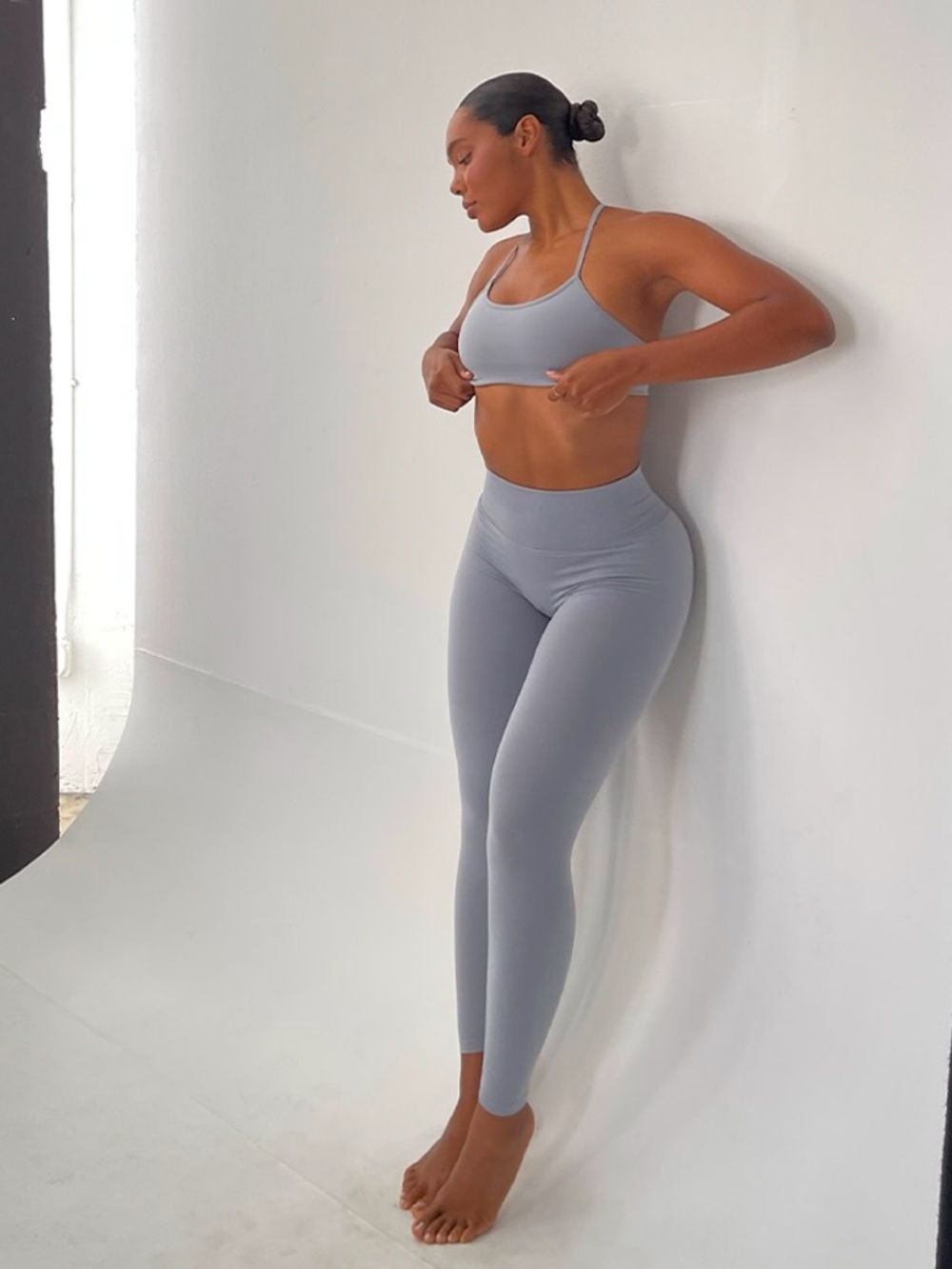 NWT CROP SHOP BOUTIQUE CSB Seamless Skin Invisible Scrunch Leggings Storm Grey